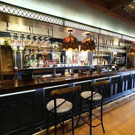 Mini-hôtel The Angel - The Collection Group 4*