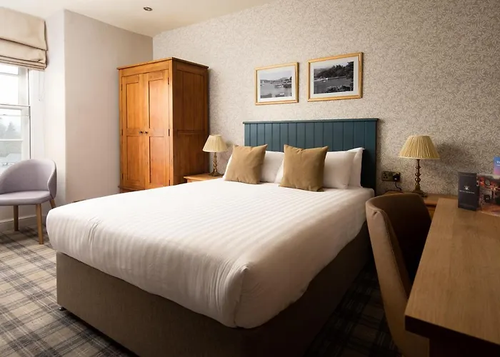 The Angel - The Collection Group 4*