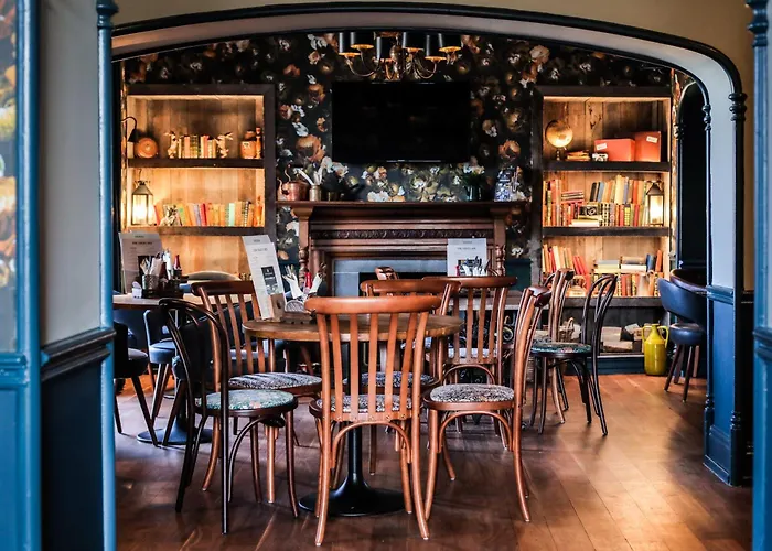 The Angel - The Collection Group 4*