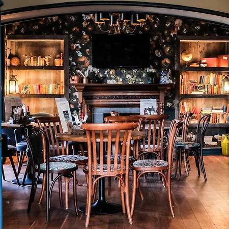 The Angel - The Collection Group 4*