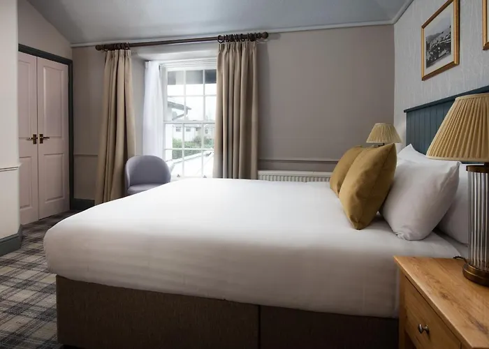 بيت ريفي The Angel - The Collection Group